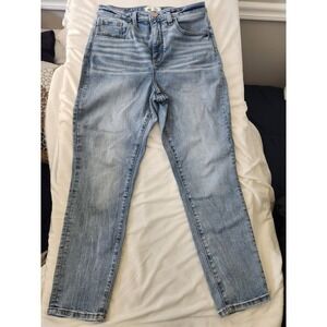 BKE Ellie High Rise Mom Jean Sz 28 straight leg pockets medium wash classic